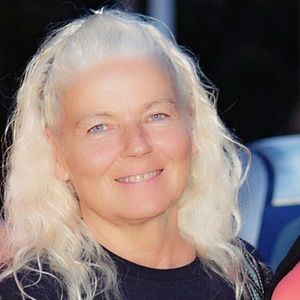 Meet your Posher, Valerie